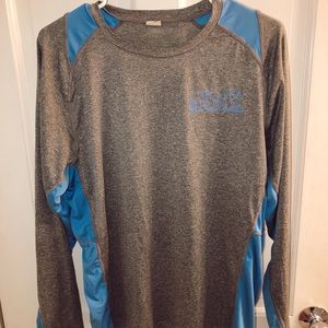 Long sleeve workout shirt